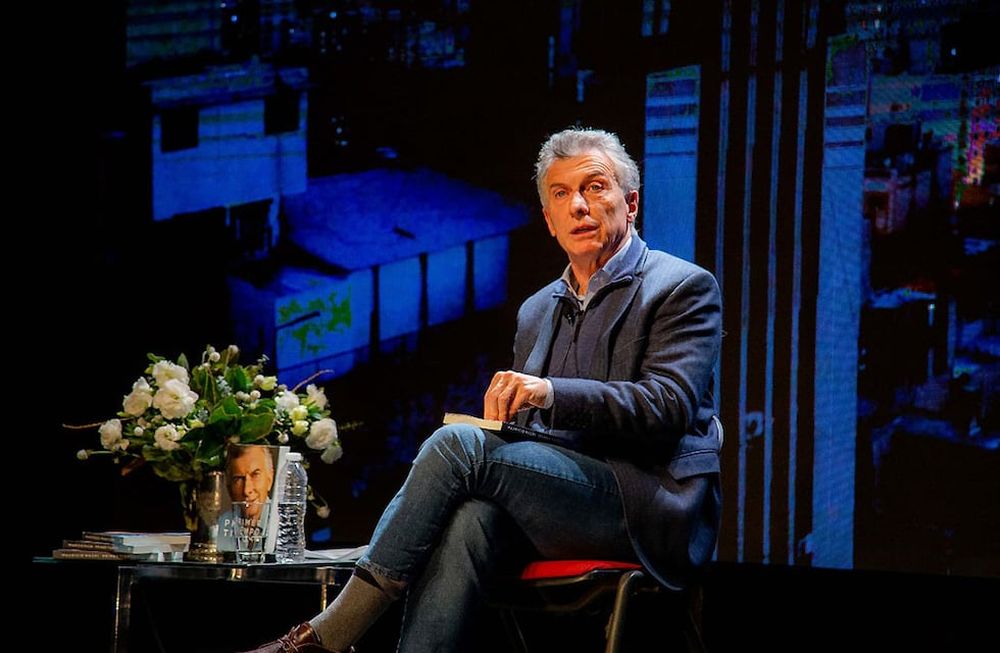 “Pido perdón por el error que cometí ayer al hablar de la pandemia y envío mis disculpas a las personas que fueron afectadas por este virus...”