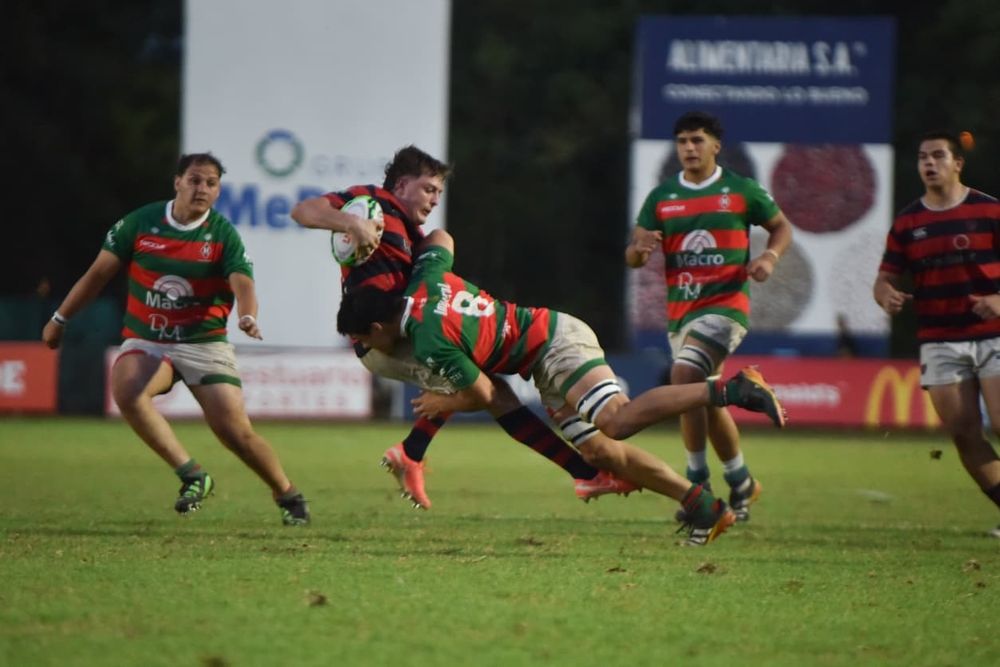 Rugby. Un preciosos partido de rugby jugaron Huirapuca de Tucumán y los Tordos de Mendoza. ganaron los M-19 mendocinos.