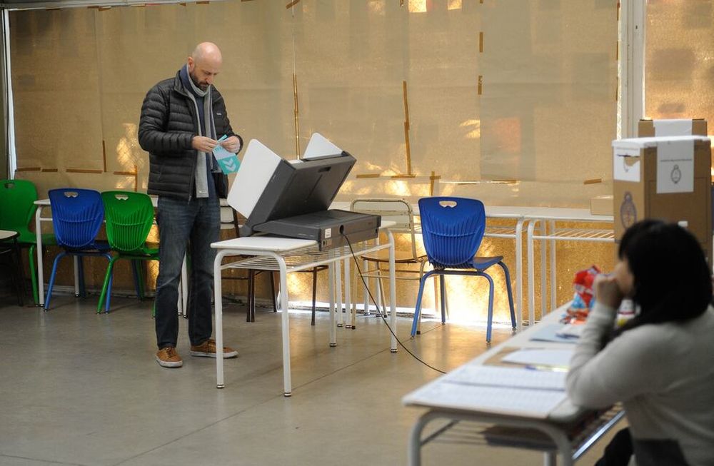 ¿Fue el voto a Javier Milei un voto emocional?