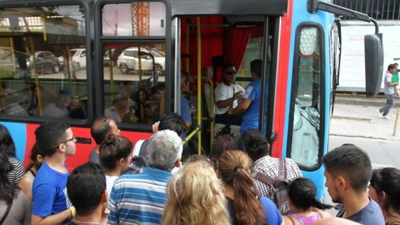 El transporte público mendocino experimenta un fuerte aumento de pasajeros.