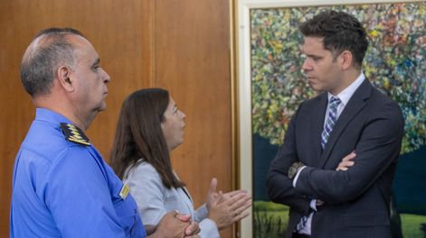 El jefe de la Policía, Marcelo Calipo, junto a otros funcionarios, dieron un detalle del funcionamiento de los servicios del Estado durante las elecciones 2025. Foto: Gobierno de Mendoza.