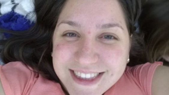 Ailén Florencia Actis (33), la joven madre que murió a causa del coronavirus, enfermedad que afecta al mundo entero desde hace más de un año. Foto: Gentileza