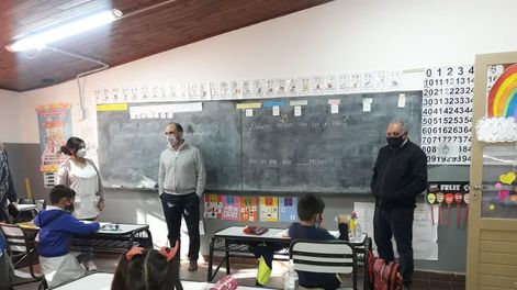 “La gripe está en todas partes y a la orden del día, y sin embargo, ¿qué hacen los radicales? Absolutamente nada. Todo lo que se hizo fue clausurar las escuelas por diez días. / Foto: Gentileza / Prensa Gobierno de Mendoza
