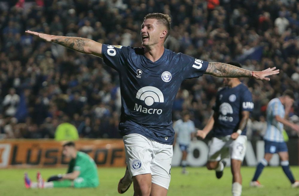 Juan Barbieri ingres&oacute; por Pipe Ramis y fue el autor de los dos goles de la Lepra
