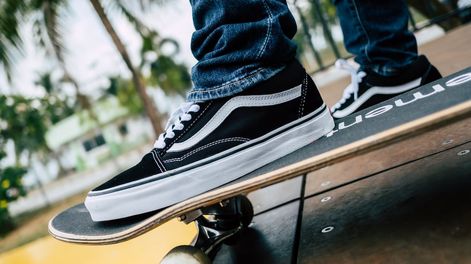 ¿Conviene comprar en Chile?: esto es lo que valen unas zapatillas Vans.