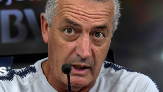 Gustavo Alfaro: Armé el equipo pensando en los tres partidos