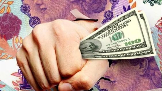 Dólar: el nuevo cepo arrancó con el Blue a $145, con subas de los paralelos y demoras para comprar en los bancos