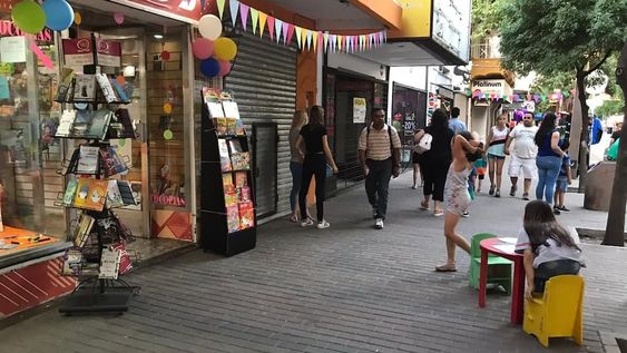 Este domingo, varias calles de San Martín serán peatonal por las compras navideñas