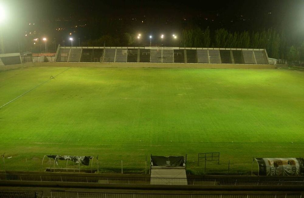 Pisó el Víctor y estrenó iluminación