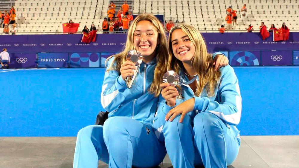 Lara de Casas y Zoe Diaz dos de las mini leonas que estarán en Asunción
