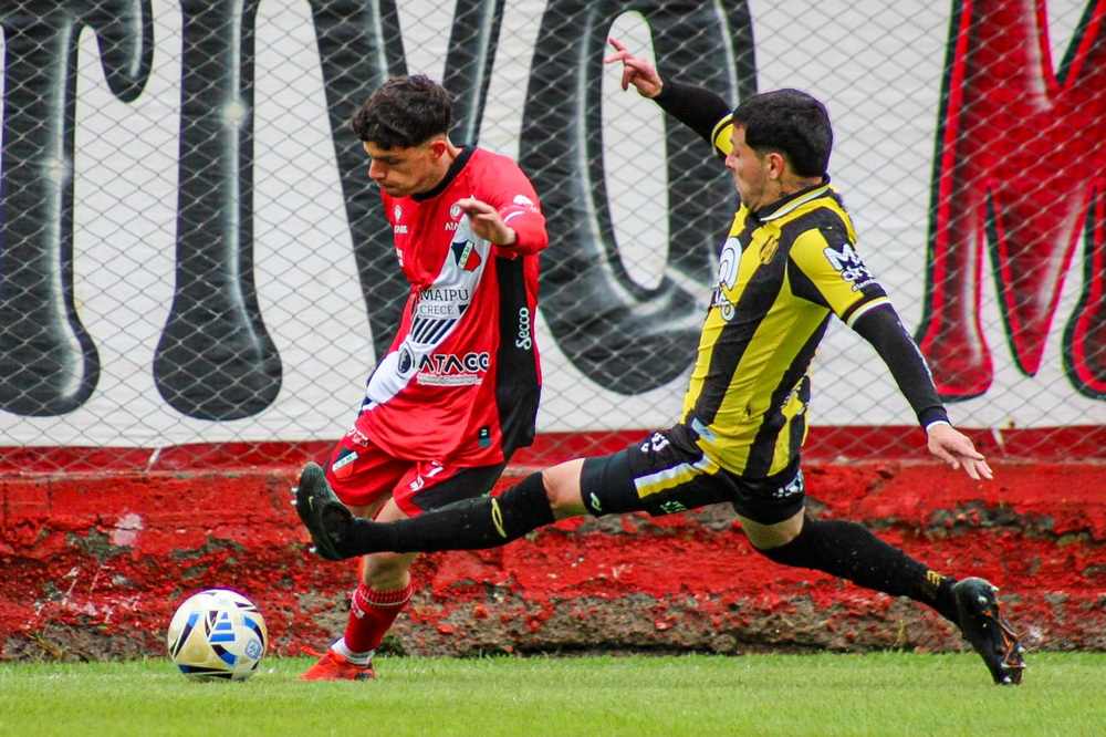 El equipo dirigido por Alexis Matteo viene de bajar al puntero, Madryn. 