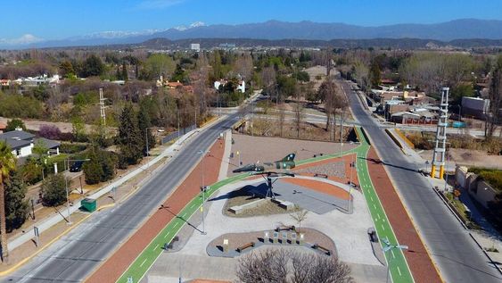El gobernador Rodolfo Suárez compartió imágenes de Mendoza sin gente y agradeció a los mendocinos por respetar la breve fase 1 que impuso para evitar más contagios de Covid-19. Foto: Gobierno de Mendoza