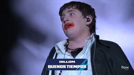 El cantante Dillom nuevamente en el centro de la controversia.