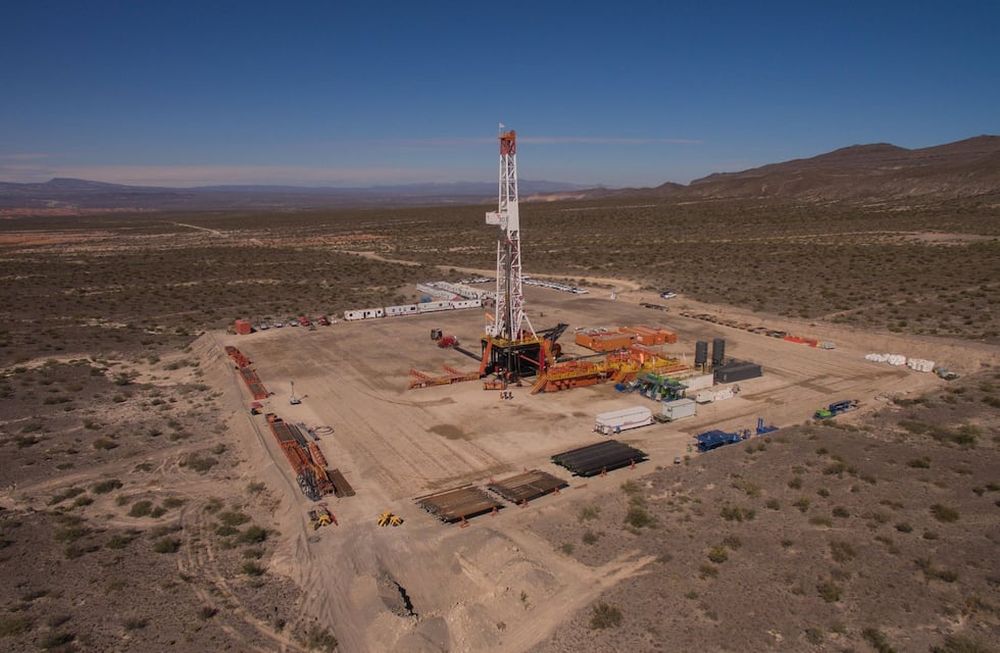 Las empresas que prestan servicios para el sector petrolero enfrentan un cambio de escenario que obliga a la adaptación. Foto: Gobierno de Mendoza