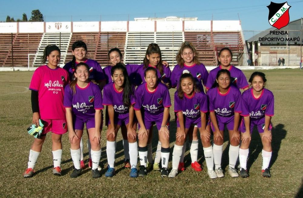 Fútbol femenino: choques claves y baja de un equipo