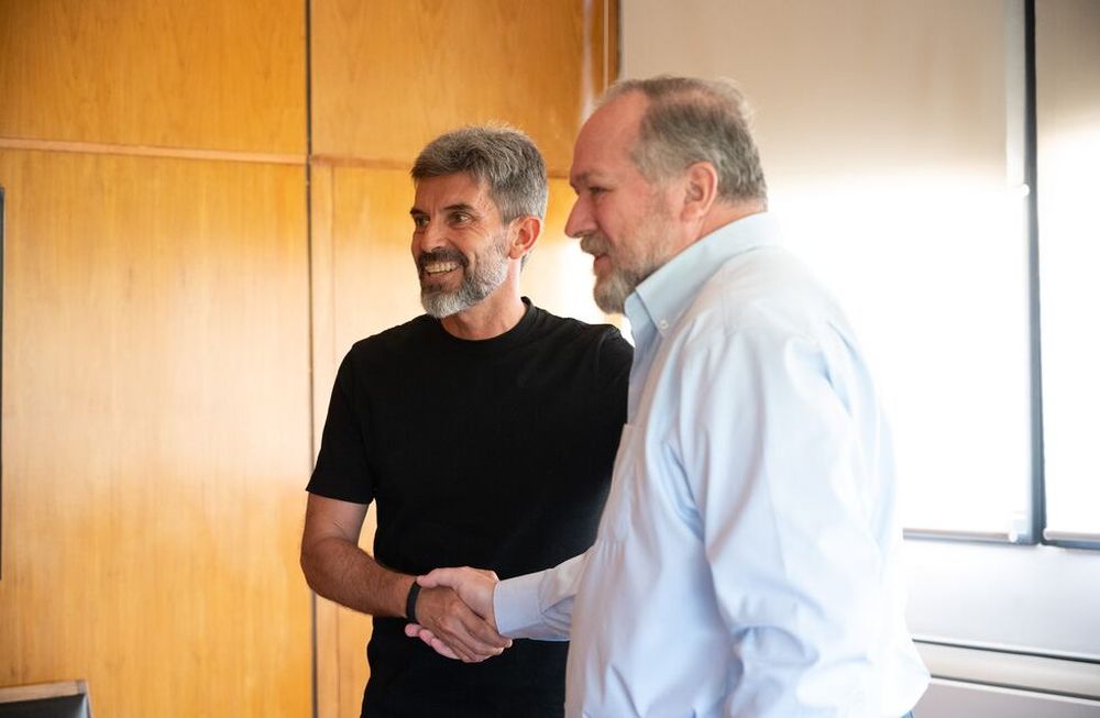 Ulpiano Suarez mantuvo un encuentro con Luis Canessa, especialista en criptomonedas