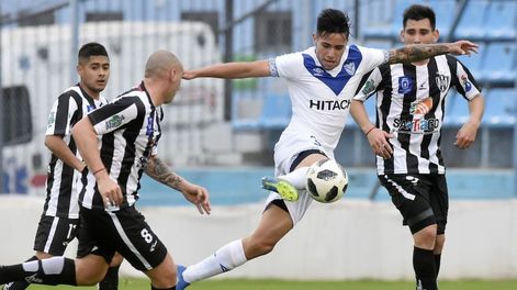 Copa Argentina: Central Córdoba (SE) dio el batacazo y sacó a Vélez