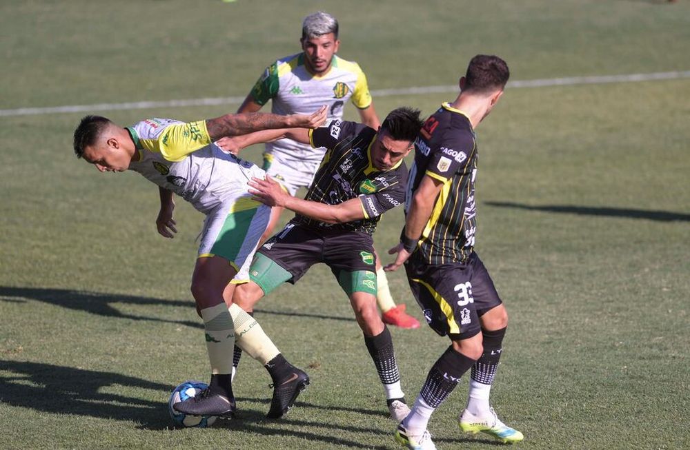 Telam, Buenos Aires, 14 de enero de 2021: scena del encuentro entre Defensa y Justicia que recibe a Aldosivi de Mar del Plata en el estadio de Arsenal, en busca de una victoria por seis goles de diferencia para clasificar a la final de la fase Complementación de la Copa Diego Maradona, en medio de su participación en la semifinal de la Sudamericana.Foto: Julián Álvarez/Pool ARGRA/mcl/Telam