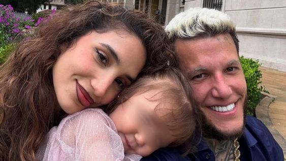 asi se ve venezia caniggia: alex caniggia y melody luz mostraron a su hija por primera vez despues de 2 anos