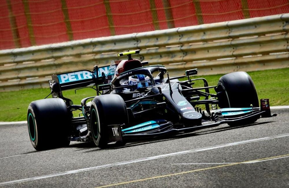 F1: dominio de Mercedes en el viernes de España