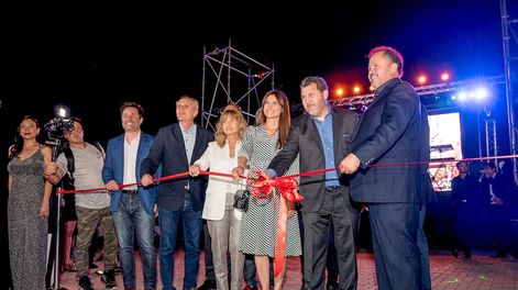 Corte de cinta en Totem BoulevardPH: Romi Abel