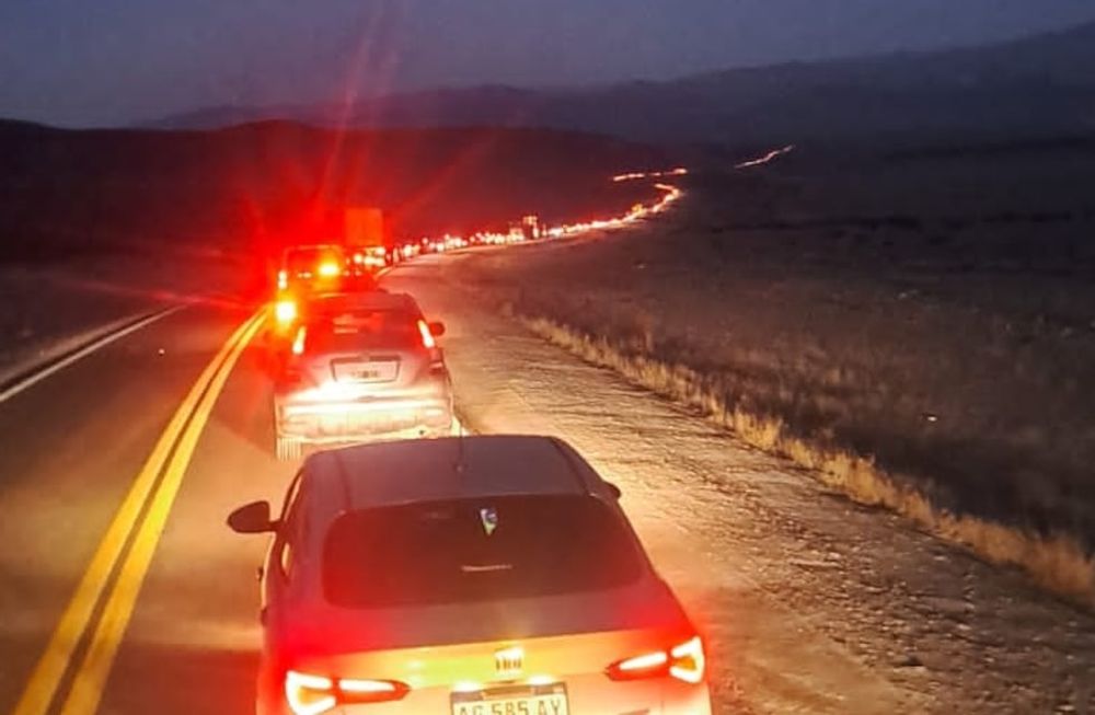 Más de 8 kilómetros de fila en Uspallata para regresar desde Chile a Mendoza.