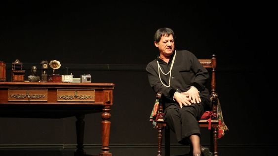 Julio Chávez agregó una nueva función de su multipremiada obra “Yo soy mi propia mujer”