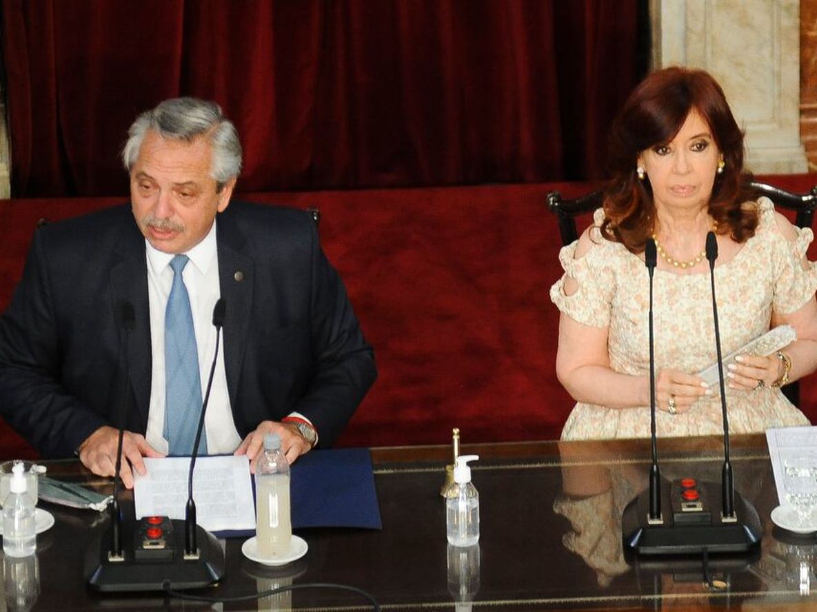 Alberto Fernández acompañado de la vicepresidenta en el discurso presidencial. Federico Lopez Claro / Corresponsalía