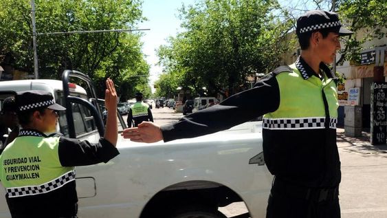 Ordenar el tránsito en Guaymallén, una tarea para los jóvenes