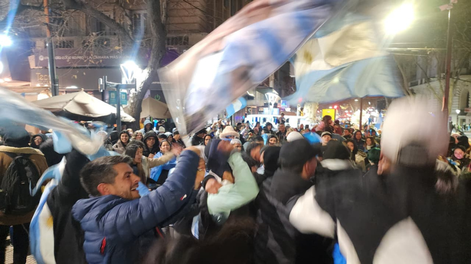 Disturbios en Buenos Aires: se llevaron un patrullero durante los festejos por la clasificación de Argentina. Imagen ilustrativa.