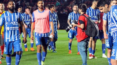 Godoy Cruz: la noche  de los fantasmas bodegueros