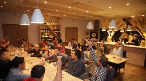 El Club Vea vinos visitó Bodega Vistalba