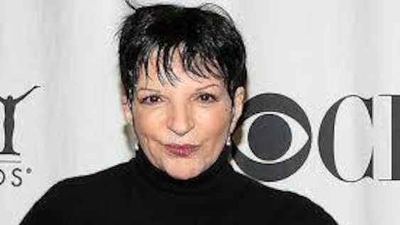 Liza Minnelli está internada