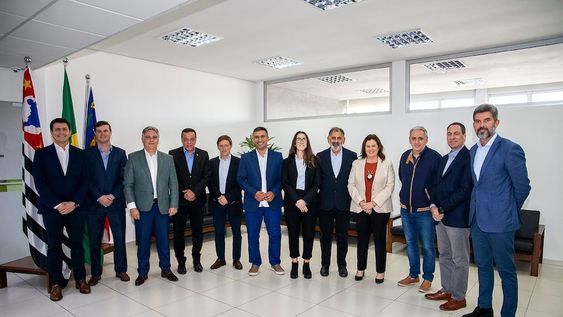 Ulpiano Suarez visitó Brasil en el marco del programa “Camino al 2050 en los Gobiernos Locales”