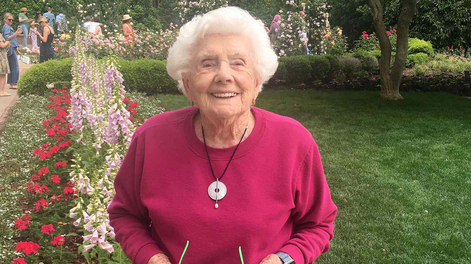 tiene 100 anos y asegura que nunca sintio tanta felicidad en su vida por estos habitos: me encanta todo lo que hago