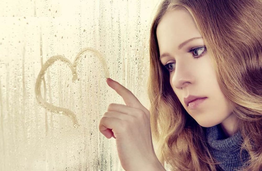 Horóscopo: las personas que no pueden dejar de pensar en su ex