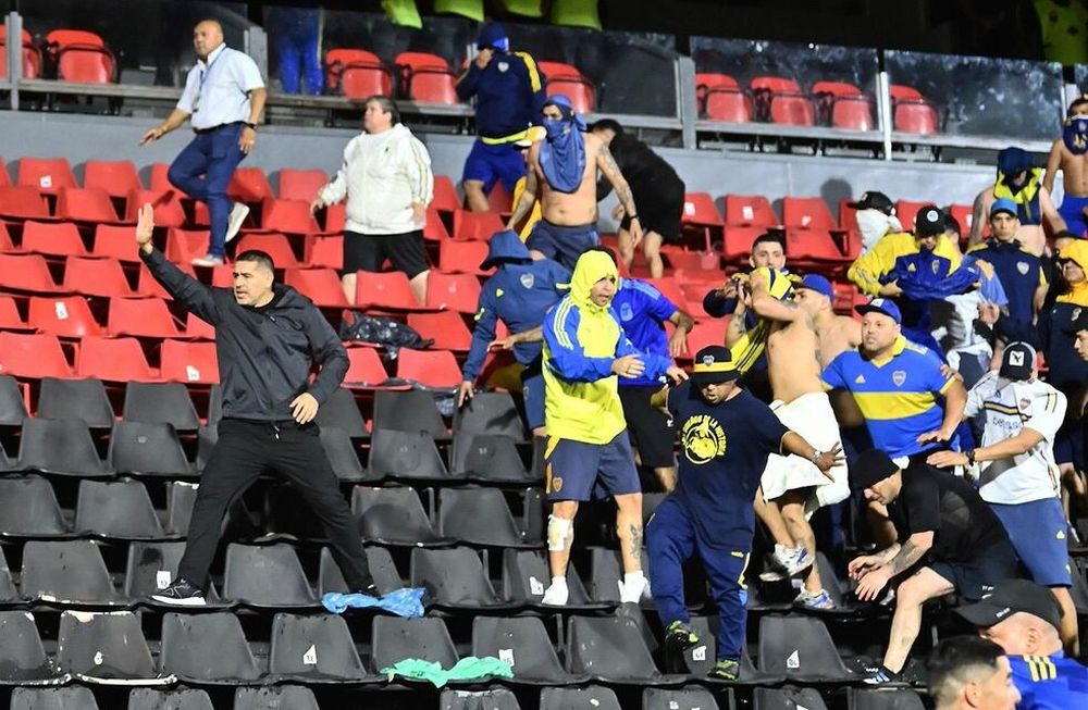 Riquelme en la tribuna de Boca