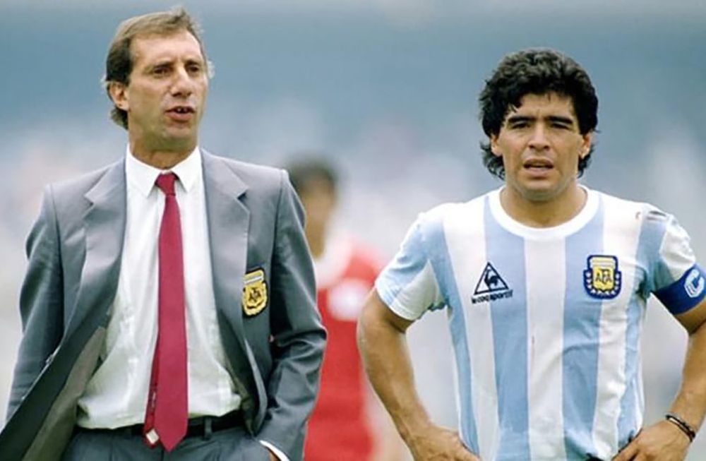 Carlos Bilardo y Diego Maradona tenían una amistad de años. La familia del doctor prefirió ocultarle la muerte del 10 por su delicado estado de salud.