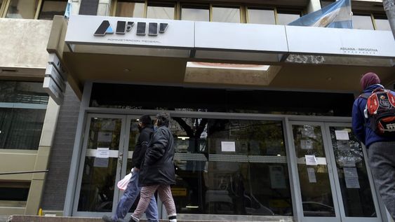 Dos de cada 10 contribuyentes del impuesto a la riqueza -según los cálculos de la AFIP- intentarían evitar el pago del gravamen. Foto: Orlando Pelichotti / Los Andes