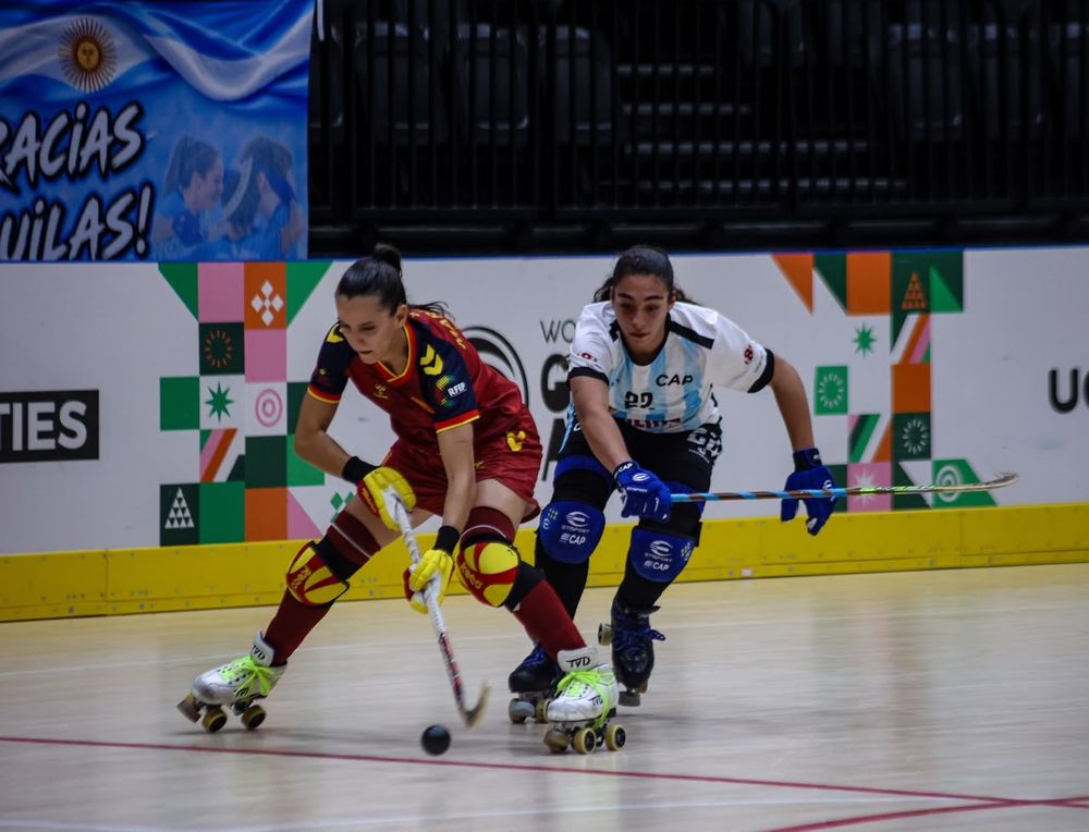 La Selección Argentina de hockey patín no pudo con su similar de España y cayó por 7 a 1, por la tercera fecha del Mundial.