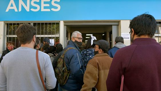 Las personas podrán comenzar a tramitar los aportes que les faltan en Anses, cuando el proyecto sea aprobado por el Congreso Nacional. Foto: Orlando Pelichotti