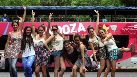 Una marea roja” de turistas chilenos arribó a Mendoza