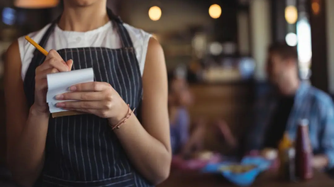 Fuerte debate en redes tras una situación insólita en un bar.