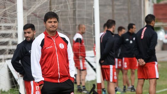 Huracán va por un triunfo Que le otorgue la clasificación