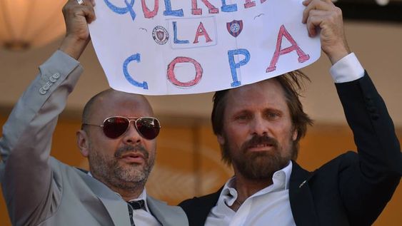 El cuervo Viggo Mortensen también es merengue y prefiere a Messi sobre Cristiano