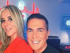 asi viven rodolfo barili y lara piro: ambientes amplios para su familia ensamblada y un jardin sonado