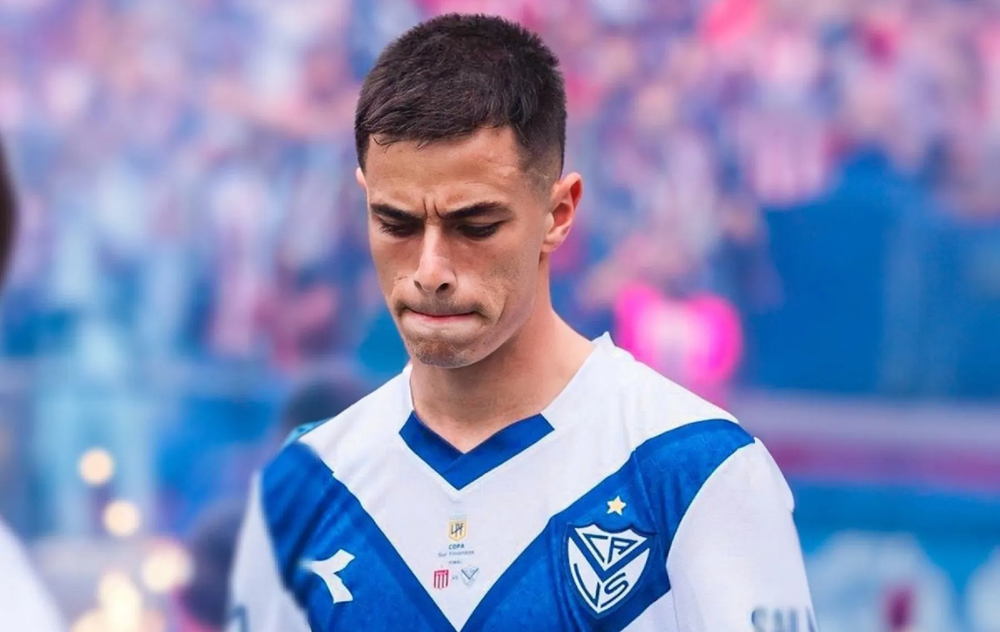 El defensor de V&eacute;lez, Valent&iacute;n G&oacute;mez, fue otro de los "enga&ntilde;ados" por Foster Gillett.