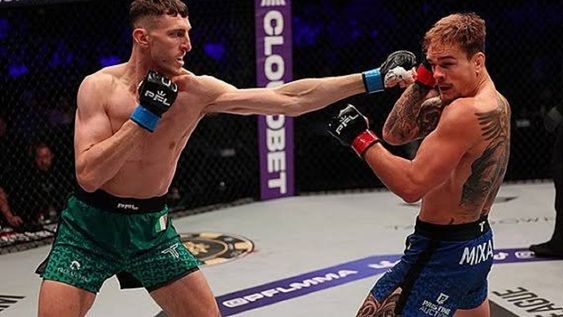 “Devastador”: el nocaut en una pelea de MMA que fue descripto como “uno de los más brutales del año”.&nbsp;