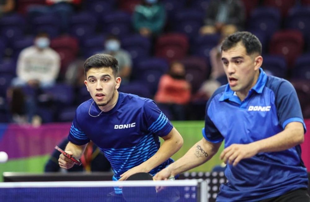 ¡Horacio Cifuentes y Gastón Alto, ganadores de la medalla dorada en Tenis de Mesa!. / Gentileza.
