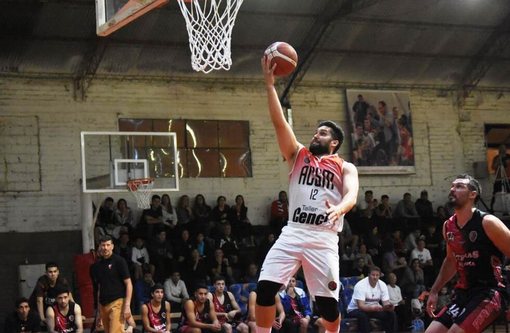 El jugador nacido en EEUU, Mitch Marmelstein aportó 12 puntos en el triunfo del León sobre Atenas. / Gentileza.